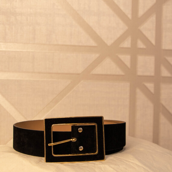 https://rawda-sy.kyveli.me/products/square-black-belt
