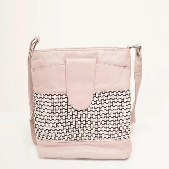 https://rawda-sy.kyveli.me/products/coloured-leather-bag