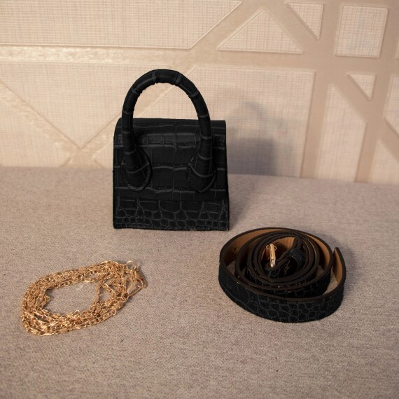 https://rawda-sy.kyveli.me/products/belt-bag