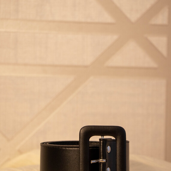 https://rawda-sy.kyveli.me/products/casual-black-belt