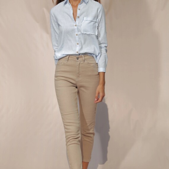 https://rawda-sy.kyveli.me/products/k-boss-detailed-shirt