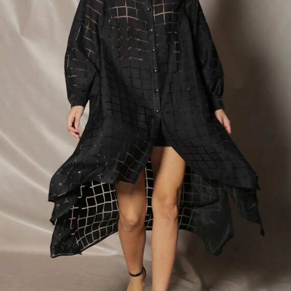 https://rawda-sy.kyveli.me/products/assym-edge-dress