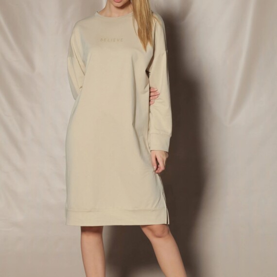 https://rawda-sy.kyveli.me/products/believe-hoodie-dress