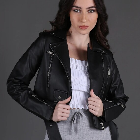 https://rawda-sy.kyveli.me/products/faux-leather-biker-jacket
