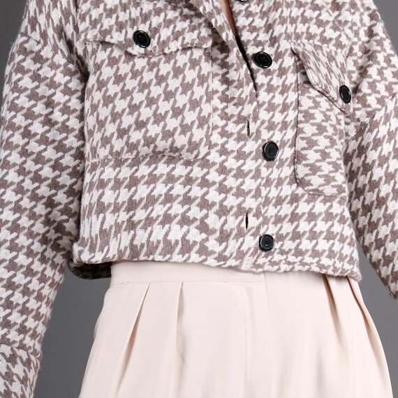 https://rawda-sy.kyveli.me/products/go-to-cropped-jacket