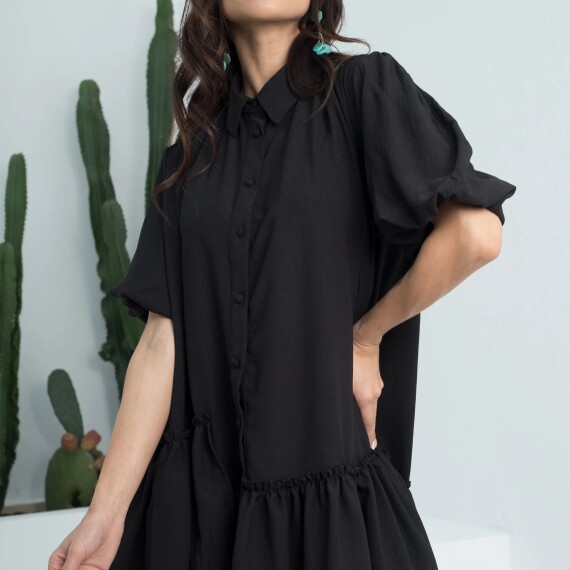 https://rawda-sy.kyveli.me/products/ruffled-shirt-with-balloon-sleeves