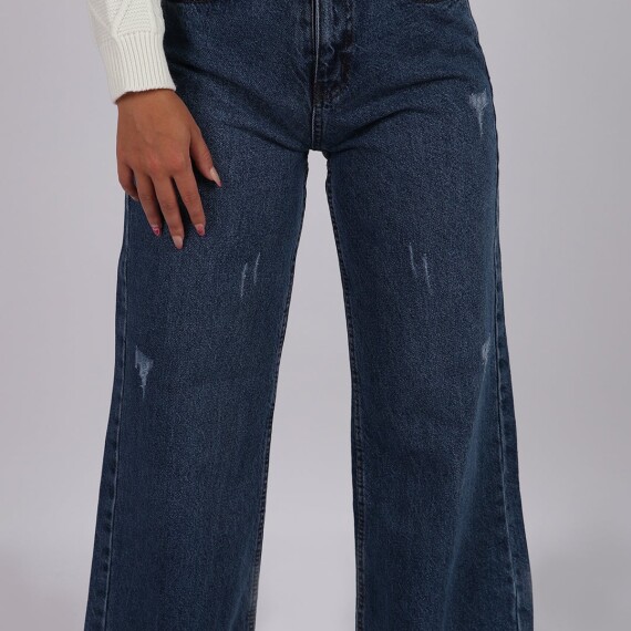 https://rawda-sy.kyveli.me/products/cut-wide-leg-jeans