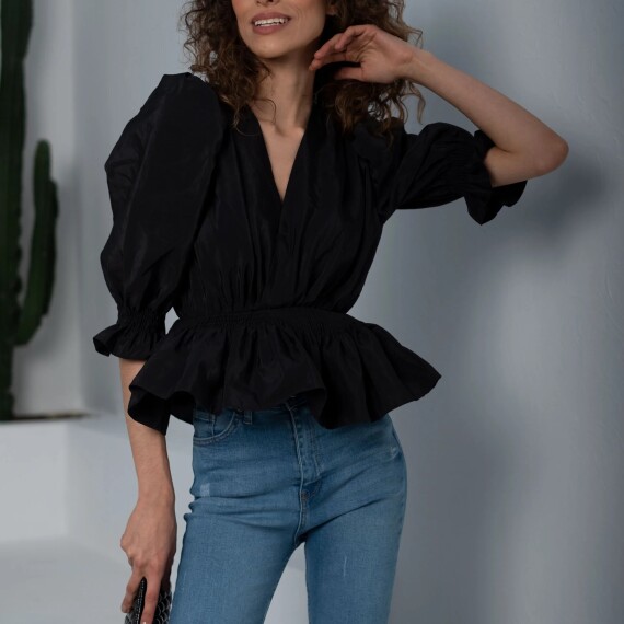 https://rawda-sy.kyveli.me/products/balloon-sleeve-tshirt