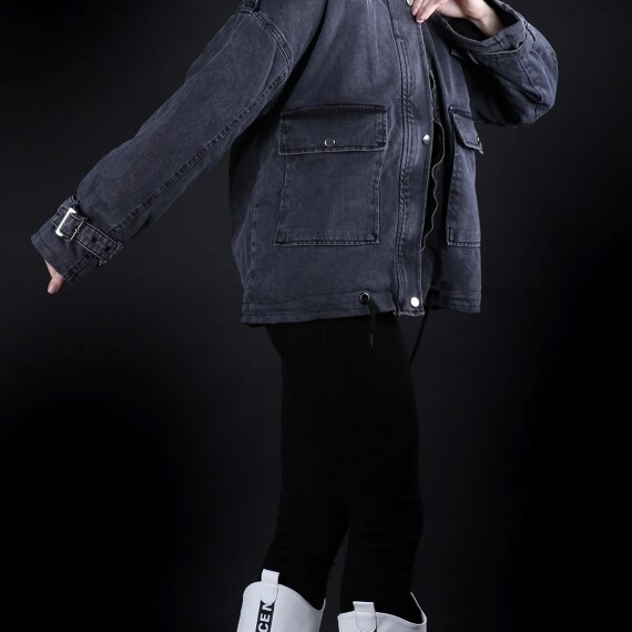 https://rawda-sy.kyveli.me/products/fur-neck-denim-jacket