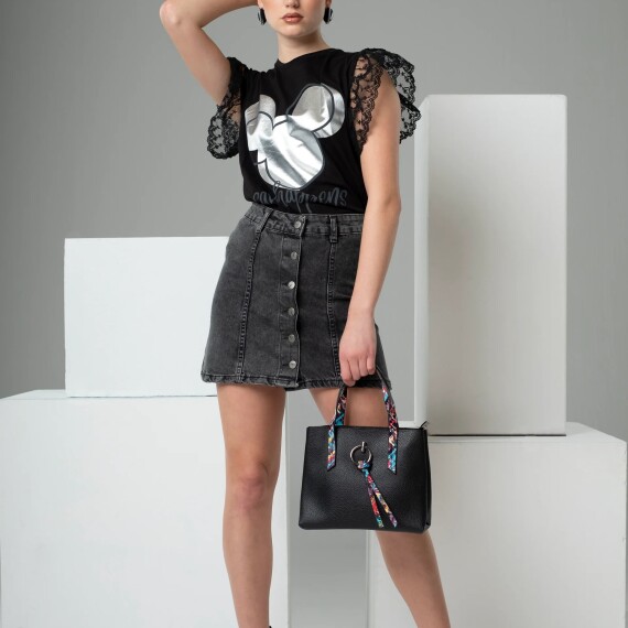 https://rawda-sy.kyveli.me/products/mickey-t-shirt