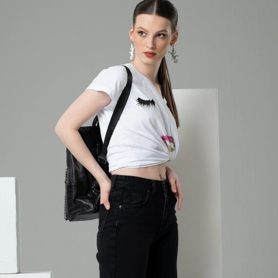 https://rawda-sy.kyveli.me/products/t-shirt