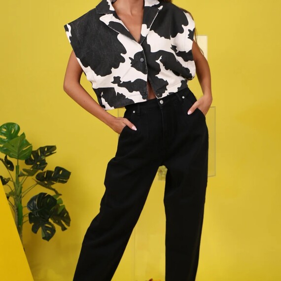 https://rawda-sy.kyveli.me/products/cow-print-shirt
