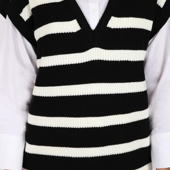 https://rawda-sy.kyveli.me/products/striped-pattern-vest