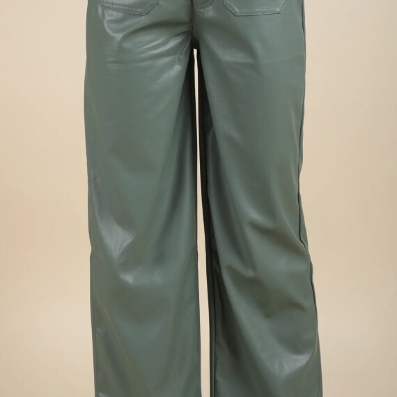 https://rawda-sy.kyveli.me/products/leather-pockets-pants