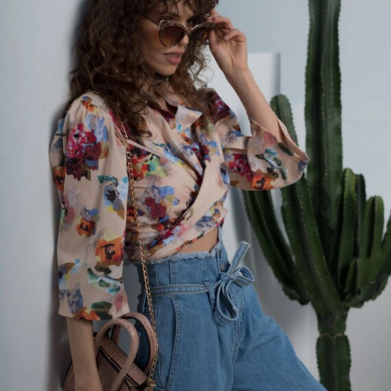 https://rawda-sy.kyveli.me/products/balloony-shirt