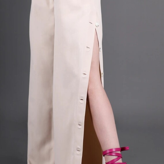 https://rawda-sy.kyveli.me/products/button-side-wide-pants