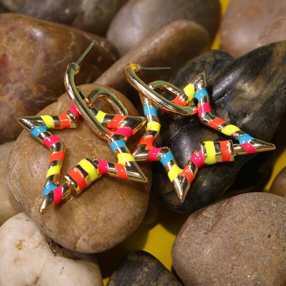 https://rawda-sy.kyveli.me/products/star-earrings
