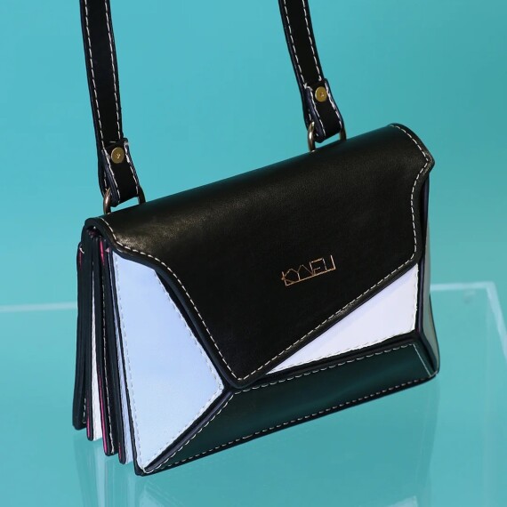 https://rawda-sy.kyveli.me/products/mini-mosaic-bag