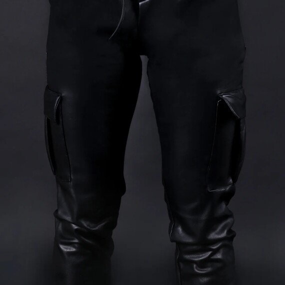 https://rawda-sy.kyveli.me/products/cargo-leather-pants