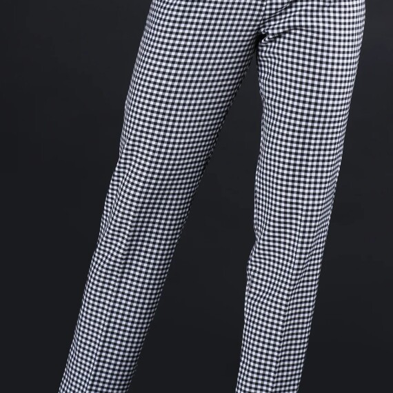 https://rawda-sy.kyveli.me/products/gingham-pants