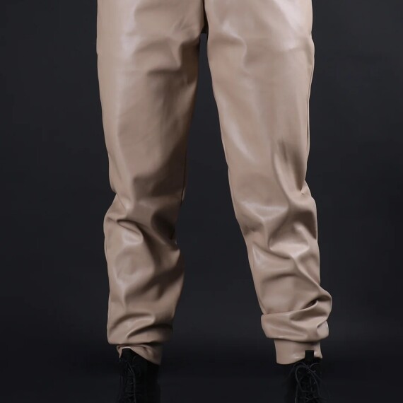 https://rawda-sy.kyveli.me/products/waistband-leather-jogger