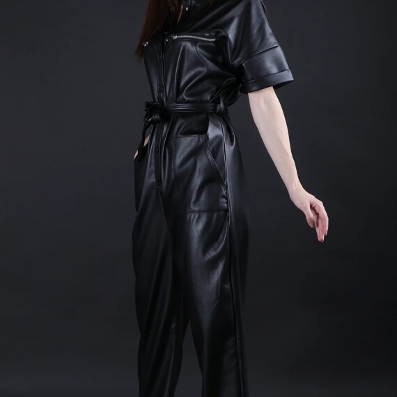 https://rawda-sy.kyveli.me/products/leather-jumpsuit