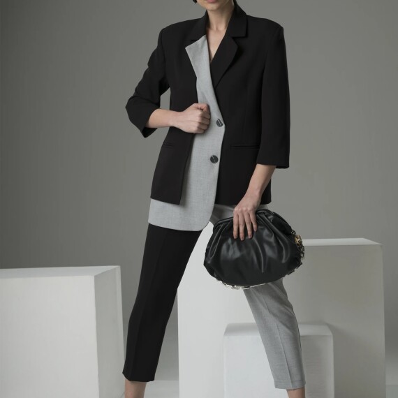 https://rawda-sy.kyveli.me/products/flip-suit
