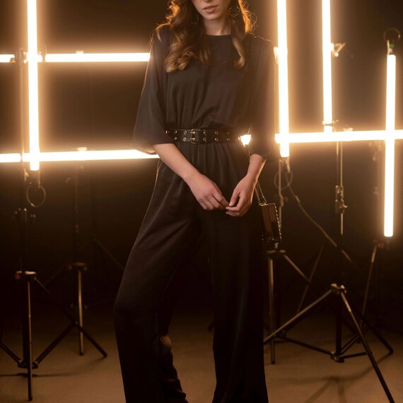 https://rawda-sy.kyveli.me/products/round-neck-jumpsuit