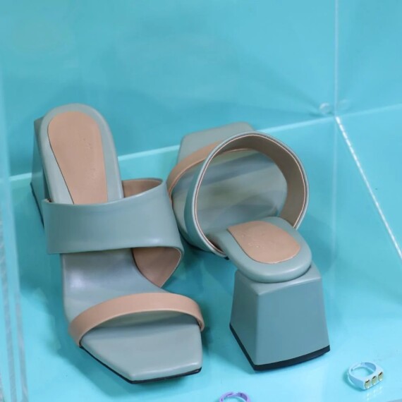https://rawda-sy.kyveli.me/products/maple