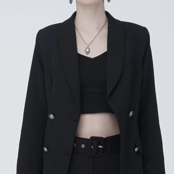 https://rawda-sy.kyveli.me/products/double-breasted-blazer
