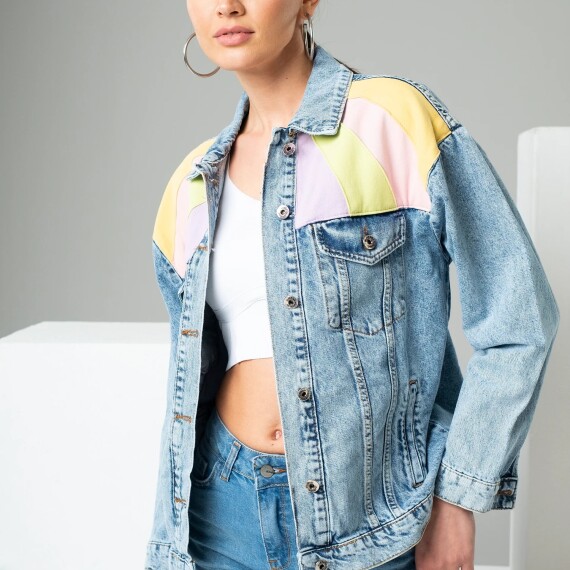 https://rawda-sy.kyveli.me/products/gradient-jacket