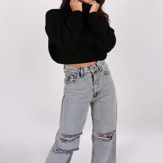 https://rawda-sy.kyveli.me/products/knit-crop-sweater