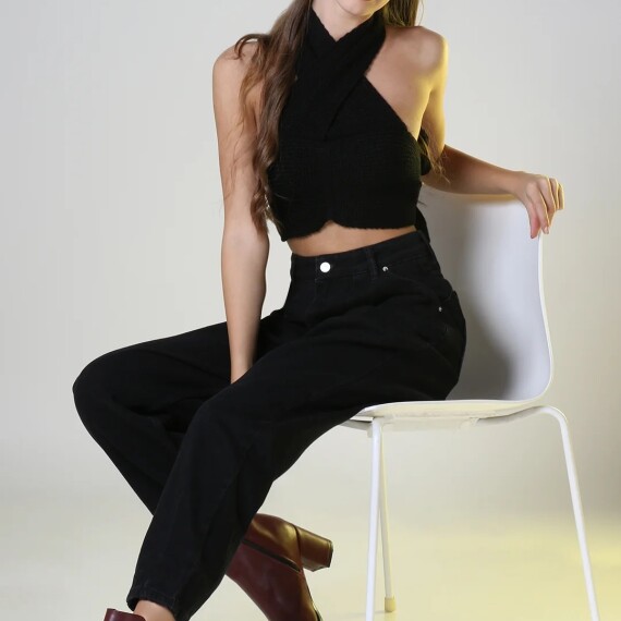https://rawda-sy.kyveli.me/products/crisscross-tie-back-top