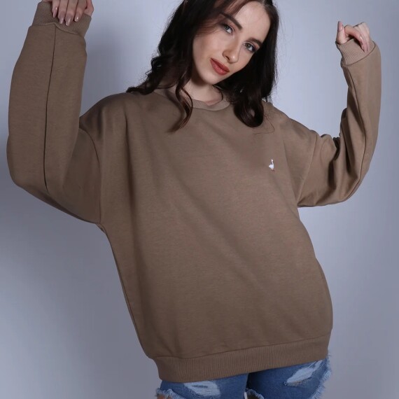 https://rawda-sy.kyveli.me/products/pullover-sweater