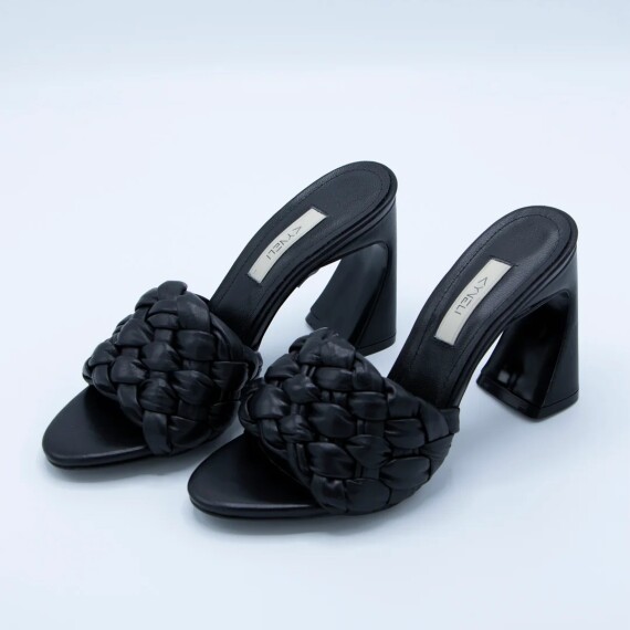 https://rawda-sy.kyveli.me/products/cassandra