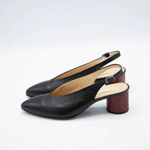 https://rawda-sy.kyveli.me/products/kayla
