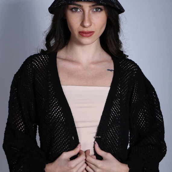 https://rawda-sy.kyveli.me/products/lace-cardigan
