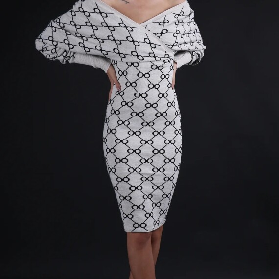 https://rawda-sy.kyveli.me/products/surplice-dress