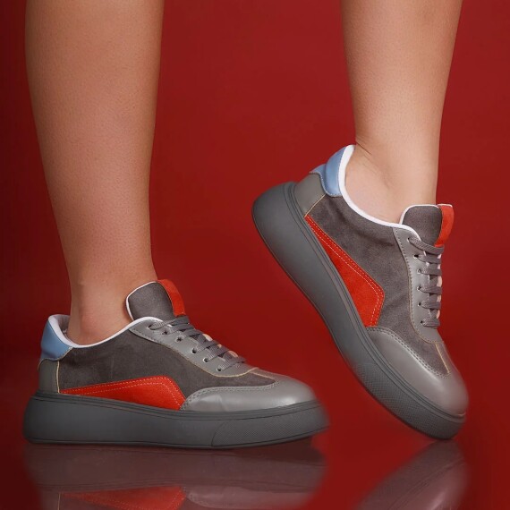 https://rawda-sy.kyveli.me/products/everyday-sneakers