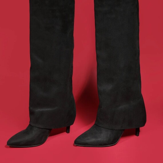 https://rawda-sy.kyveli.me/products/suede-glamour