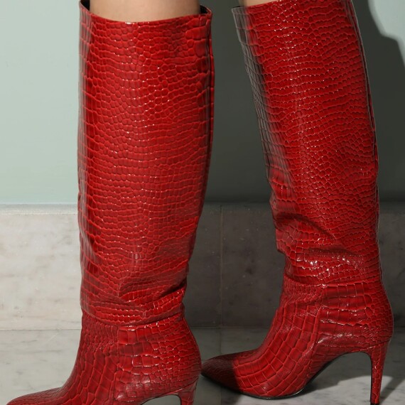 https://rawda-sy.kyveli.me/products/red-croco-skin-boots