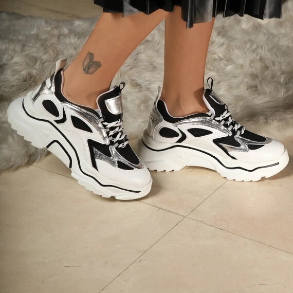 https://rawda-sy.kyveli.me/products/multi-layers-sneakers