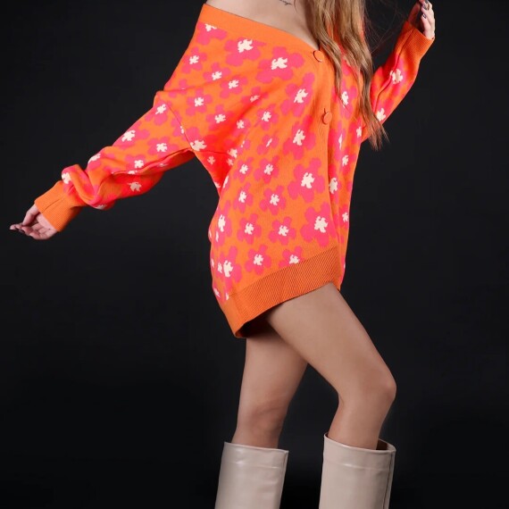 https://rawda-sy.kyveli.me/products/art-cardigan