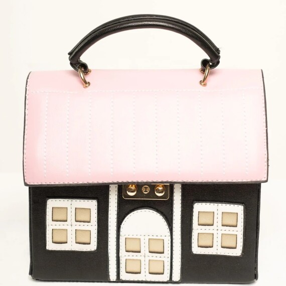 https://rawda-sy.kyveli.me/products/house-shaped-bag