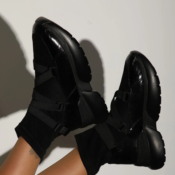https://rawda-sy.kyveli.me/products/power-sneakers