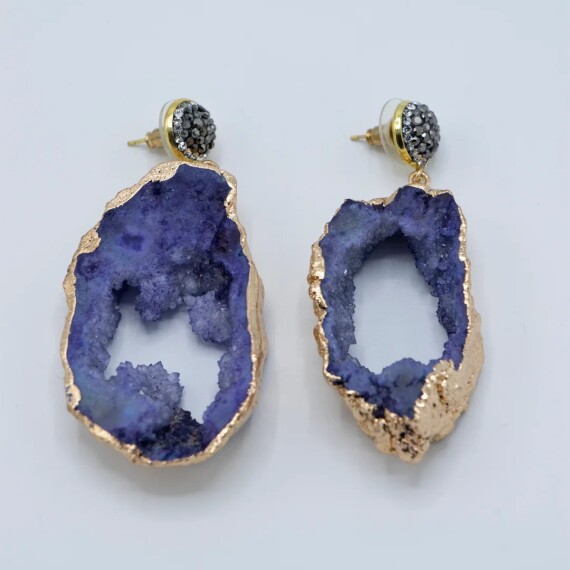 https://rawda-sy.kyveli.me/products/shinny-stone