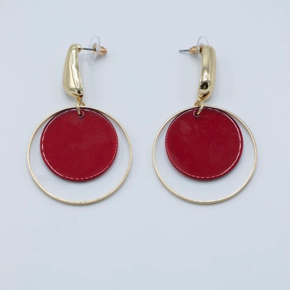 https://rawda-sy.kyveli.me/products/2-circles-with-a-oval-pin