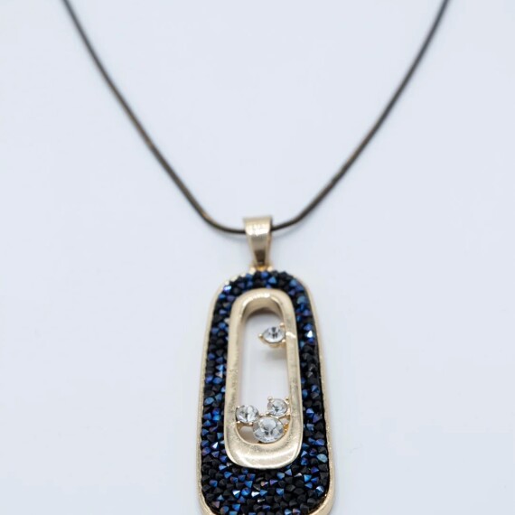 https://rawda-sy.kyveli.me/products/rectangular-shaped