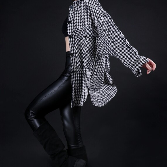 https://rawda-sy.kyveli.me/products/houndstooth-jacket