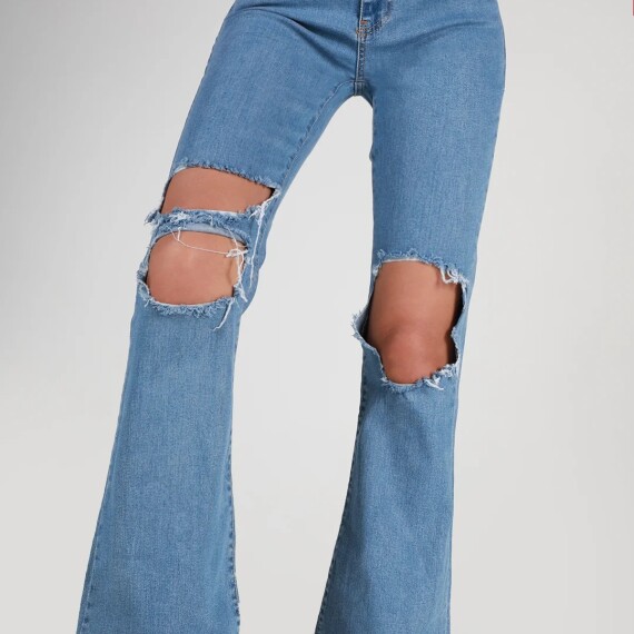 https://rawda-sy.kyveli.me/products/nyc-slim-ripped-jeans